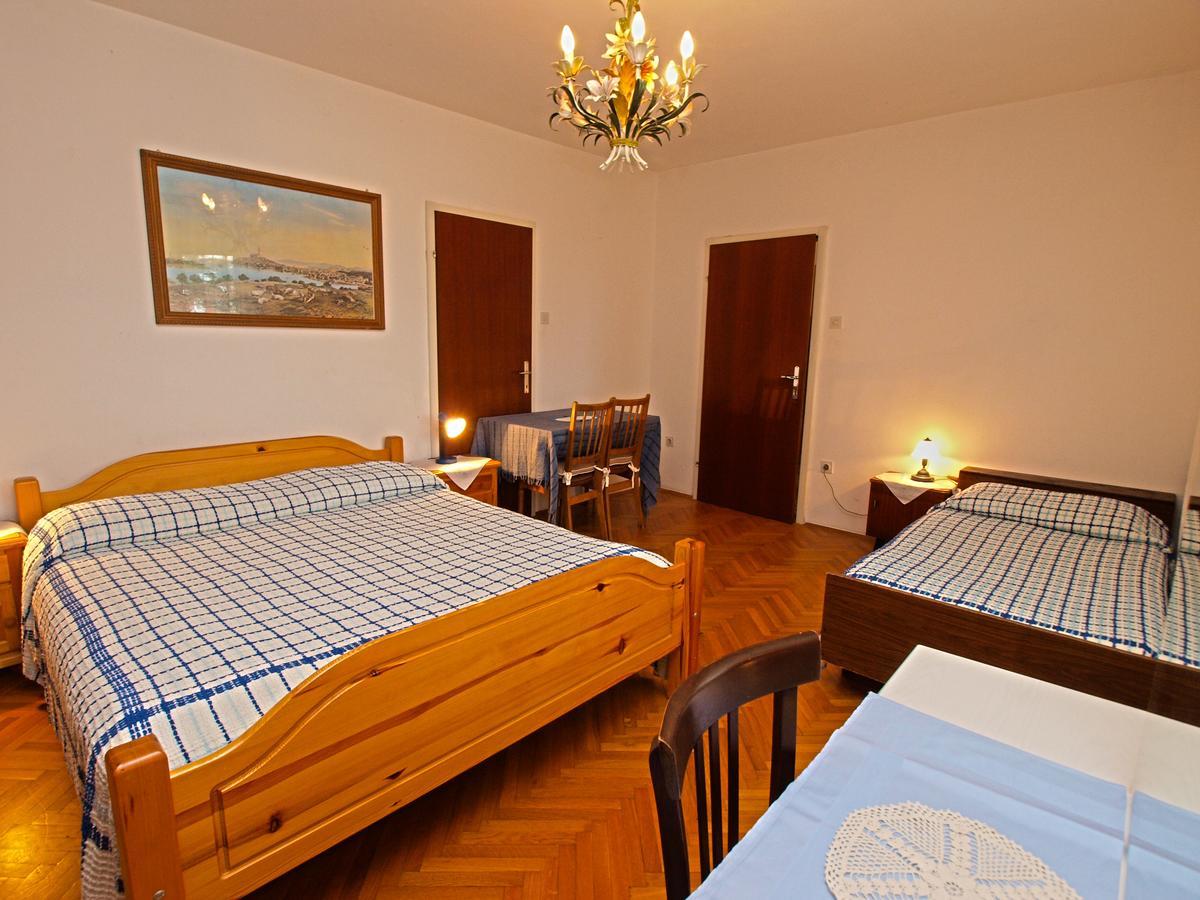 Rooms Milan 1370 Ровінь Екстер'єр фото