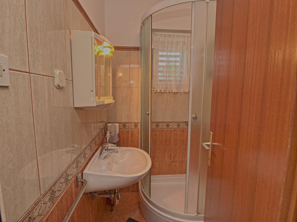Rooms Milan 1370 Ровінь Екстер'єр фото