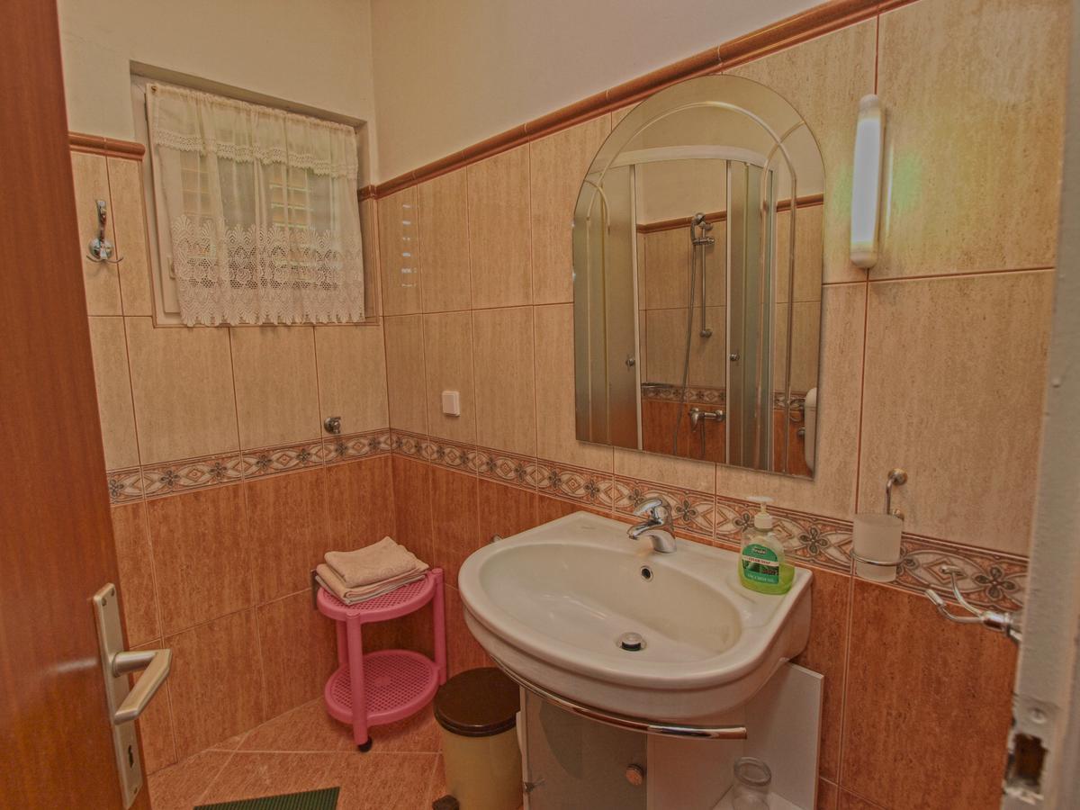 Rooms Milan 1370 Ровінь Екстер'єр фото