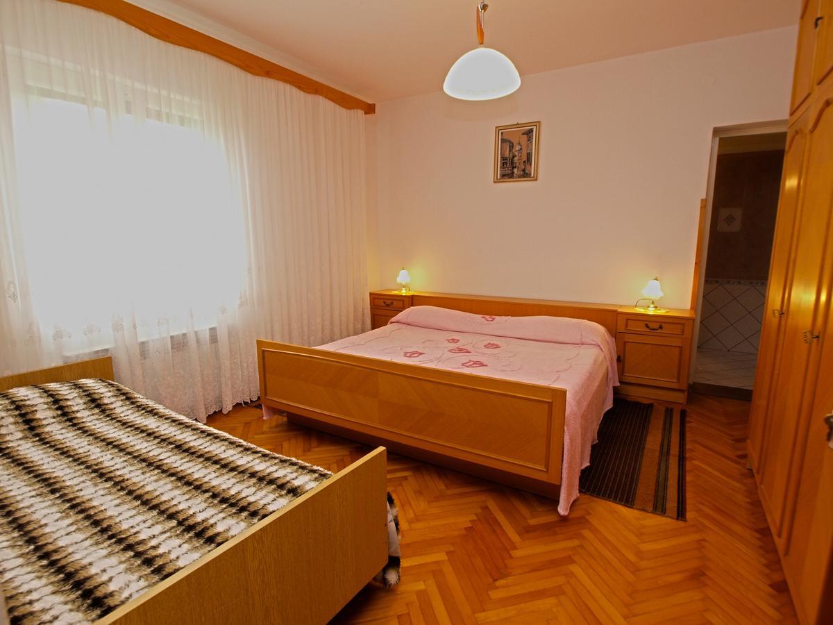 Rooms Milan 1370 Ровінь Екстер'єр фото